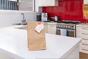 Home Among the Gum Trees