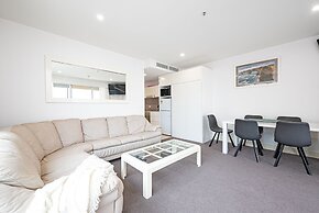 Beachfront Serenity in Glenelg