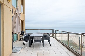 Beachfront Serenity in Glenelg