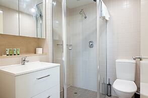 Beachfront Serenity in Glenelg