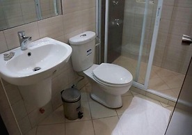 Lorenzzo Suites Hotel