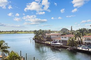 Bay Harbor Sunset Two Bedrooms Apt