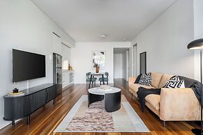 Crown Street Apartments by Urban Rest