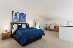 Crown Street Apartments by Urban Rest