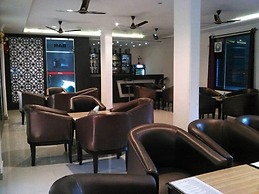 Hotel Ambika & Restaurant By GRB