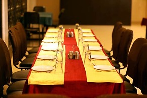 Hotel Ambika & Restaurant By GRB