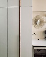 A Tranquil Hideaway in the City 332