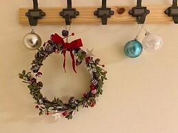 Betty's Farm Cottage