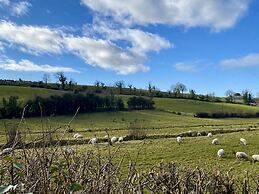 Betty's Farm Cottage