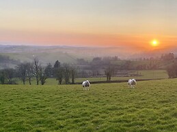 Betty's Farm Cottage