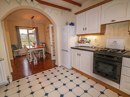 Betty's Farm Cottage