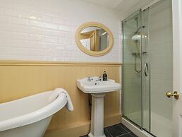 The Coach House Apartment