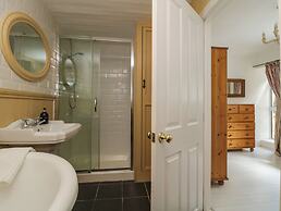 The Coach House Apartment