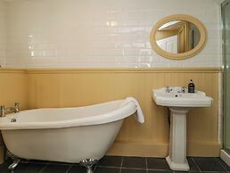 The Coach House Apartment