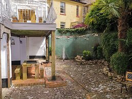 The Coach House Apartment