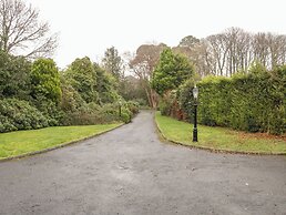 Tudor Lodge
