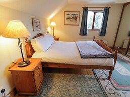 Tudor Lodge