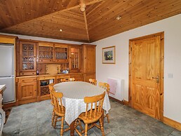 Tudor Lodge