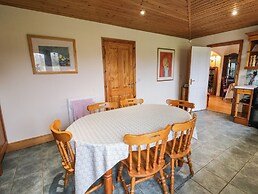 Tudor Lodge