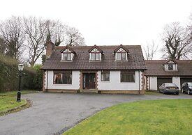 Tudor Lodge
