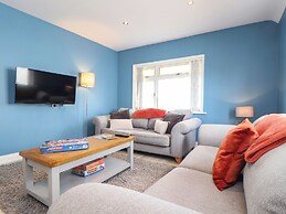 Flat 2 Niles Place