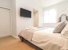 Flat 2 Niles Place