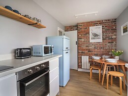 8 Biddlecombe Orchard