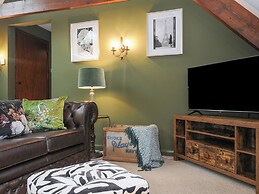 The Old Manor Apartment