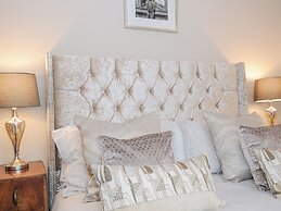 The Old Manor Apartment