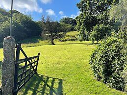 The Old Manor Apartment