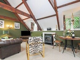 The Old Manor Apartment