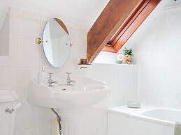 The Old Manor Apartment