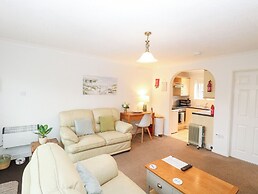 19 Waterside Park