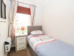 19 Waterside Park
