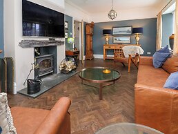 The Manor House Skerry Vore