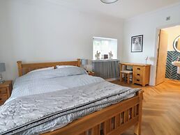 The Manor House Skerry Vore