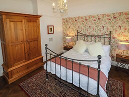 The Manor House Skerry Vore