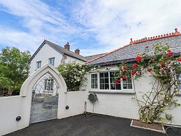 The Manor House Skerry Vore