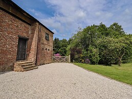 Lake View Barn