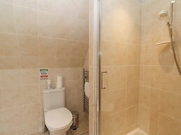 Lodge 2 - Inglewood Lodge