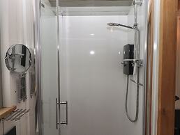 Burr 2 Shepherds Hut