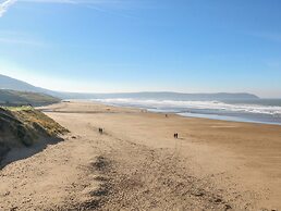 Burr 2 Shepherds Hut
