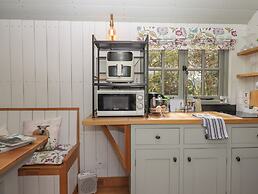 Burr 2 Shepherds Hut