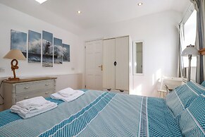 Lighthouse Cottage