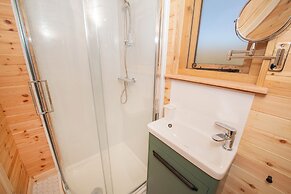 Glamping Pod 5 Shelter