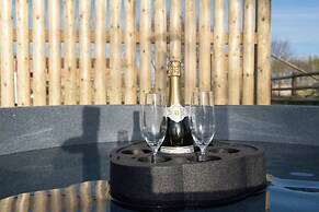 Glamping Pod 5 Shelter