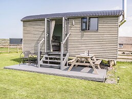 Cwtch Winnie Shepherds Hut