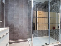 Flat 1, Sandridge Court