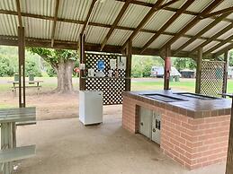 Cootamundra Caravan Park