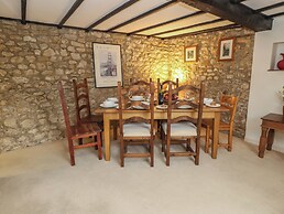 Poppy Cottage